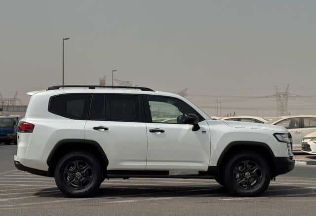 TOYOTA LAND CRUISER GR SPORTS 2025