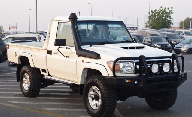 2019 TOYOTA LAND CRUISER