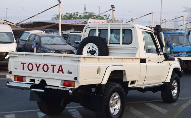2019 TOYOTA LAND CRUISER