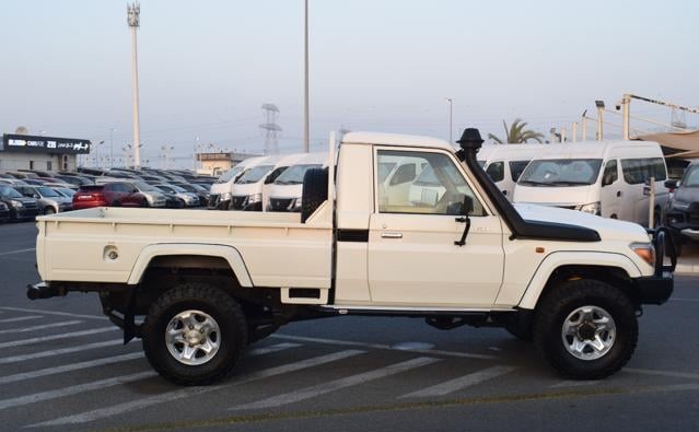 2019 TOYOTA LAND CRUISER