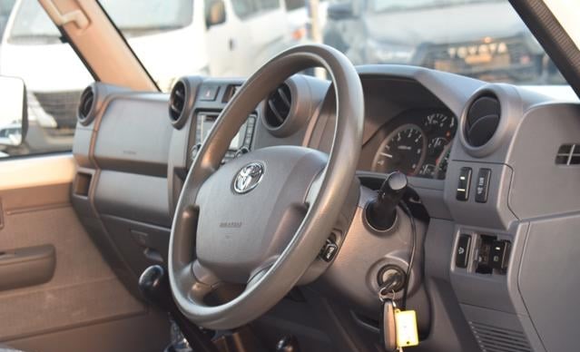 2019 TOYOTA LAND CRUISER