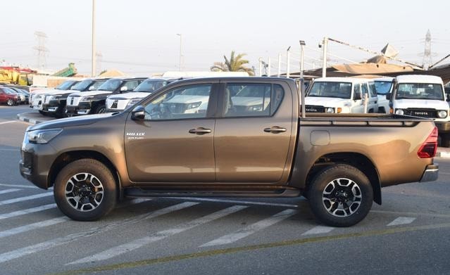 2021 TOYOTA HILUX
