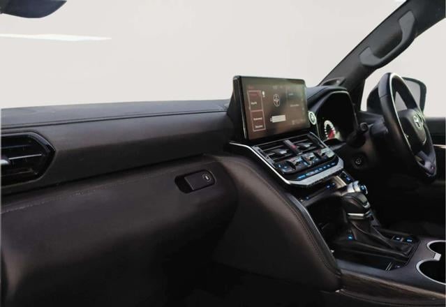 2023 TOYOTA LAND CRUISER 5