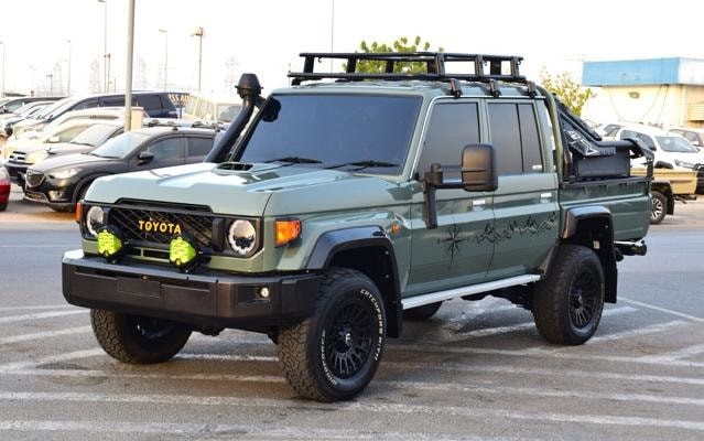 2018 TOYOTA LAND CRUISER