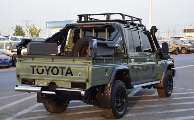 2018 TOYOTA LAND CRUISER