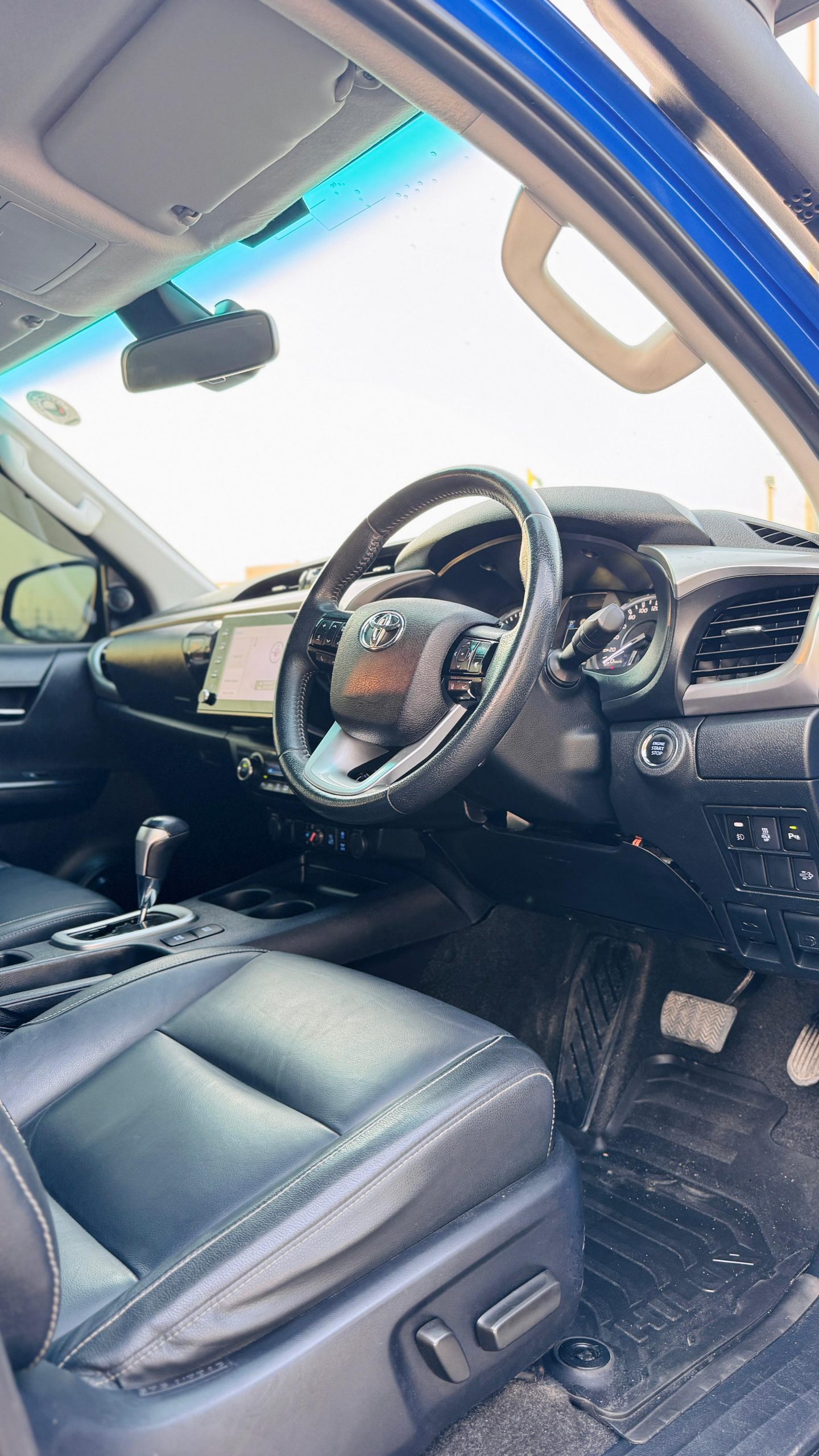 TOYOTA HILUX 2021 Modified| | | RIGHT-HAND-DRIVE |)