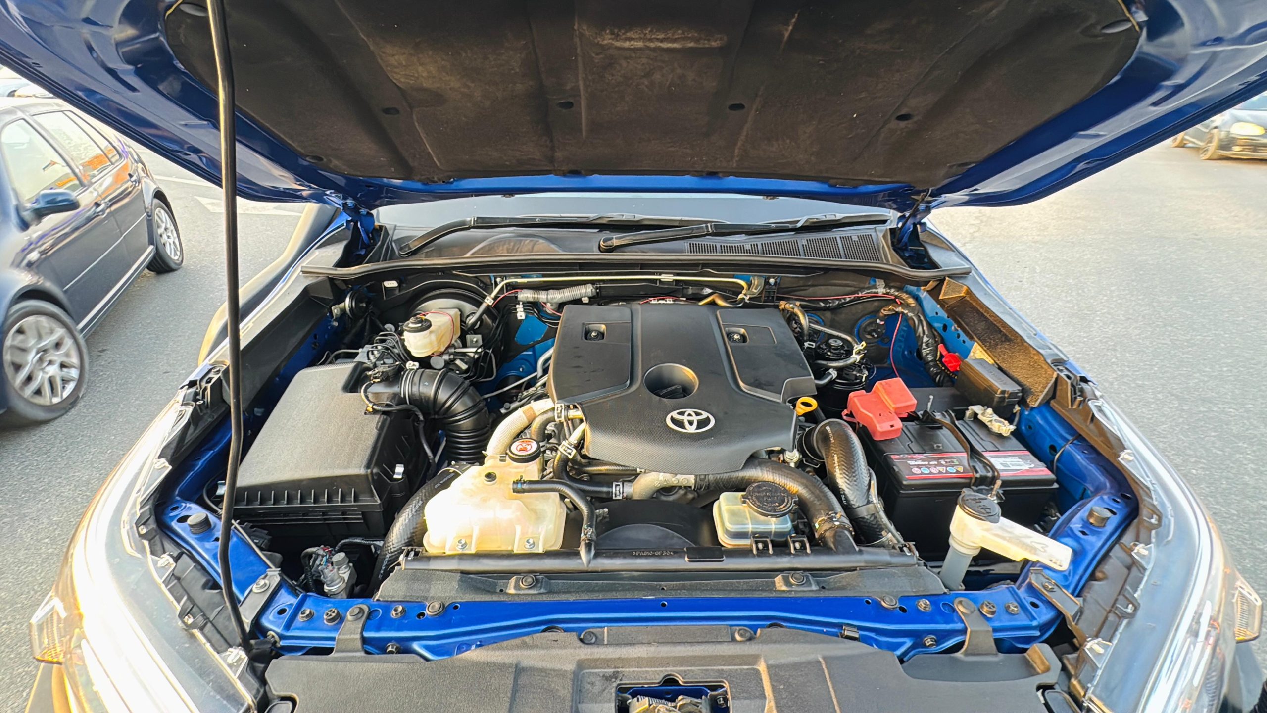 TOYOTA HILUX 2021 Modified| | | RIGHT-HAND-DRIVE |)