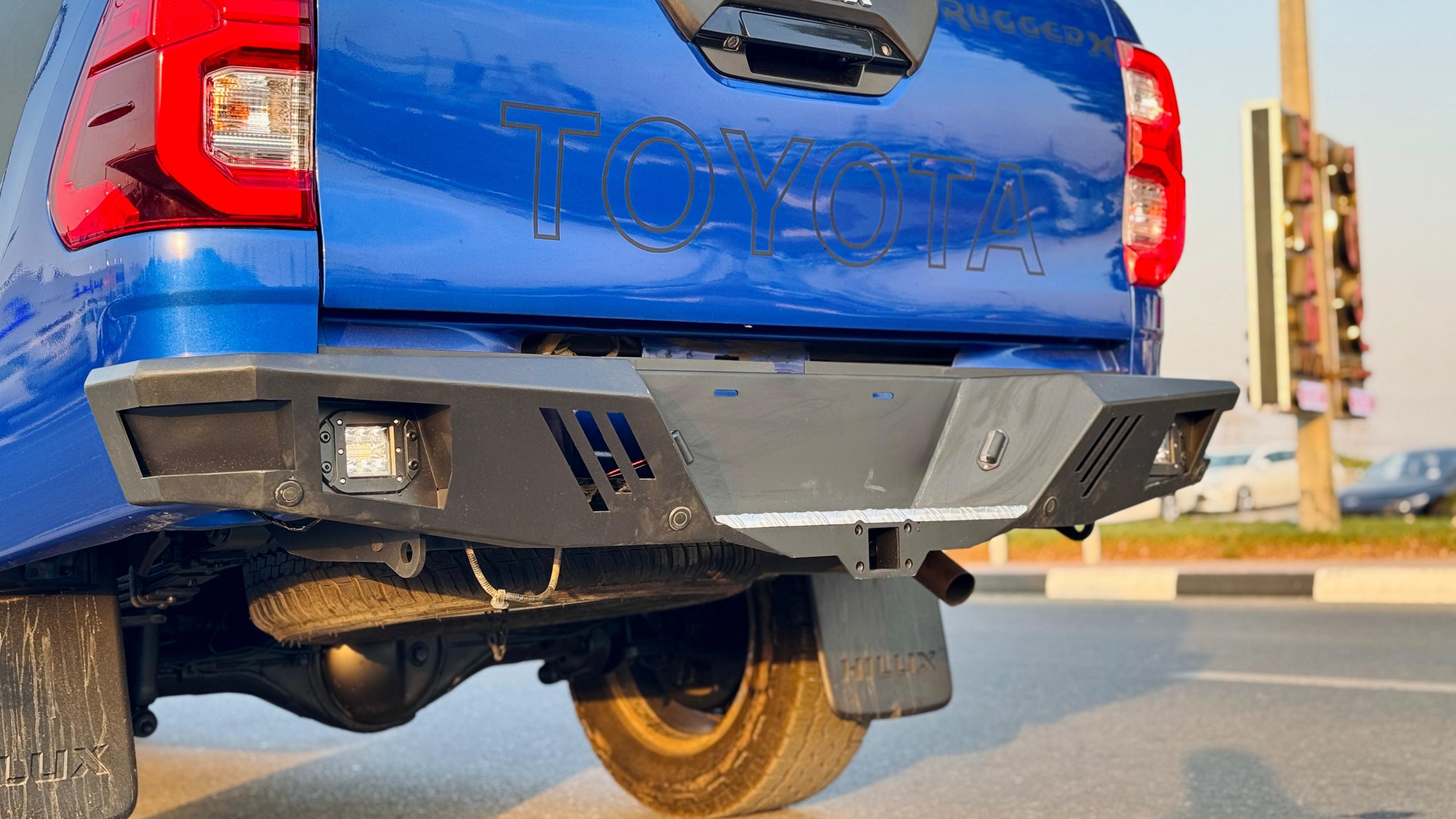 TOYOTA HILUX 2021 Modified| | | RIGHT-HAND-DRIVE |)