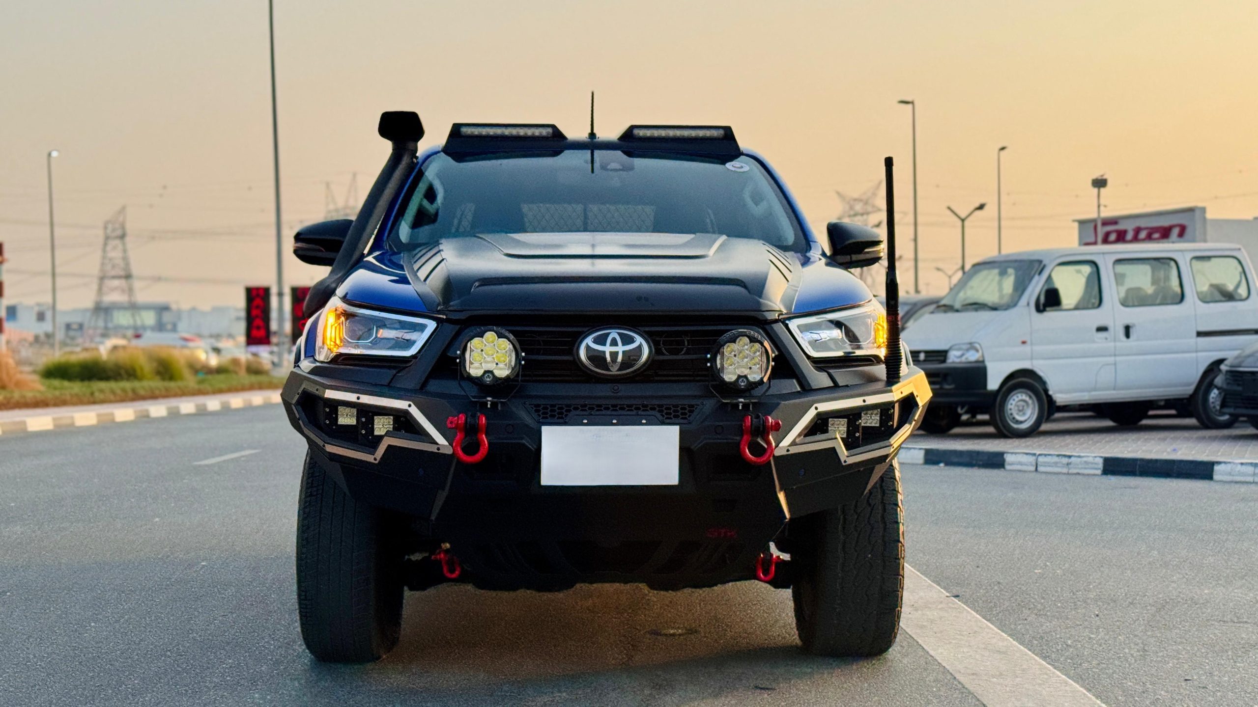 TOYOTA HILUX 2021 Modified| | | RIGHT-HAND-DRIVE |)